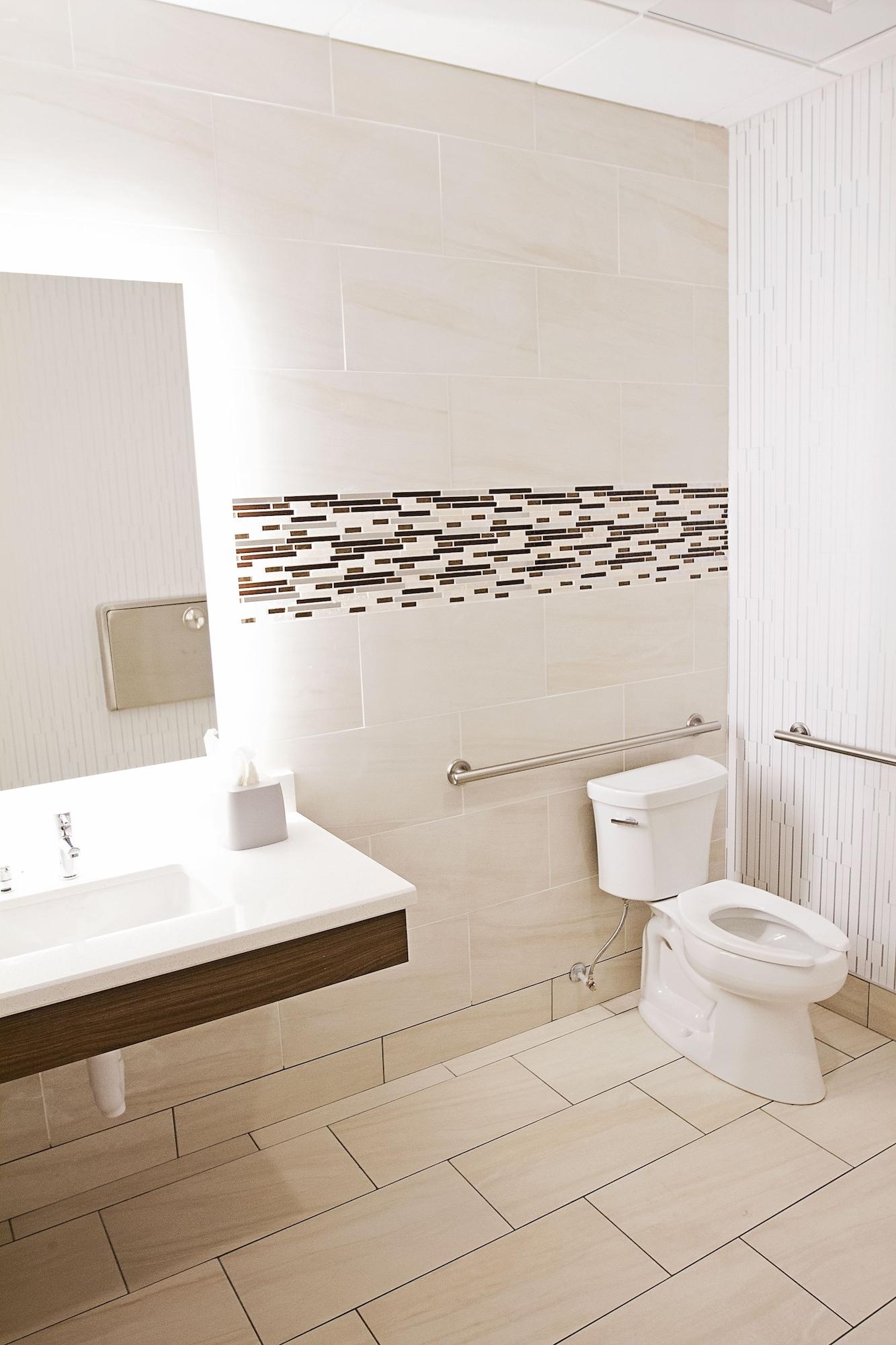 Holiday Inn Express & Suites Greenwood Mall By Ihg Dış mekan fotoğraf