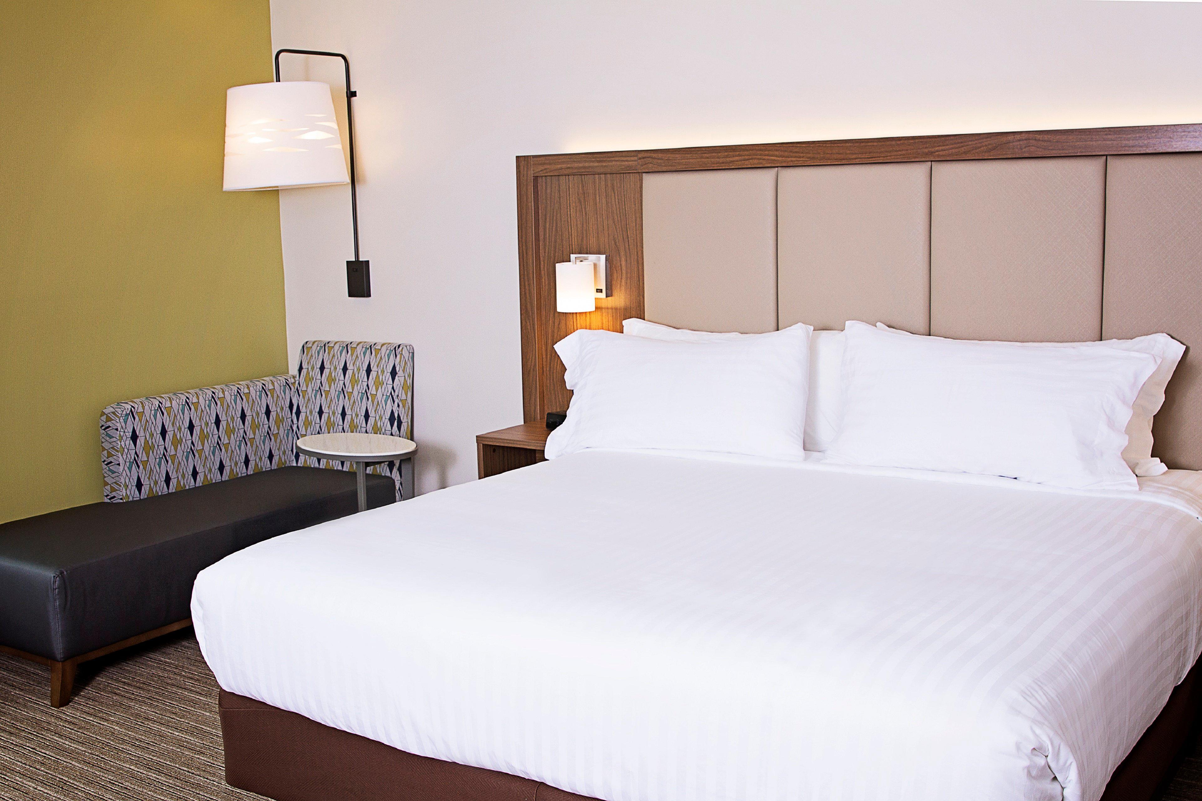 Holiday Inn Express & Suites Greenwood Mall By Ihg Dış mekan fotoğraf