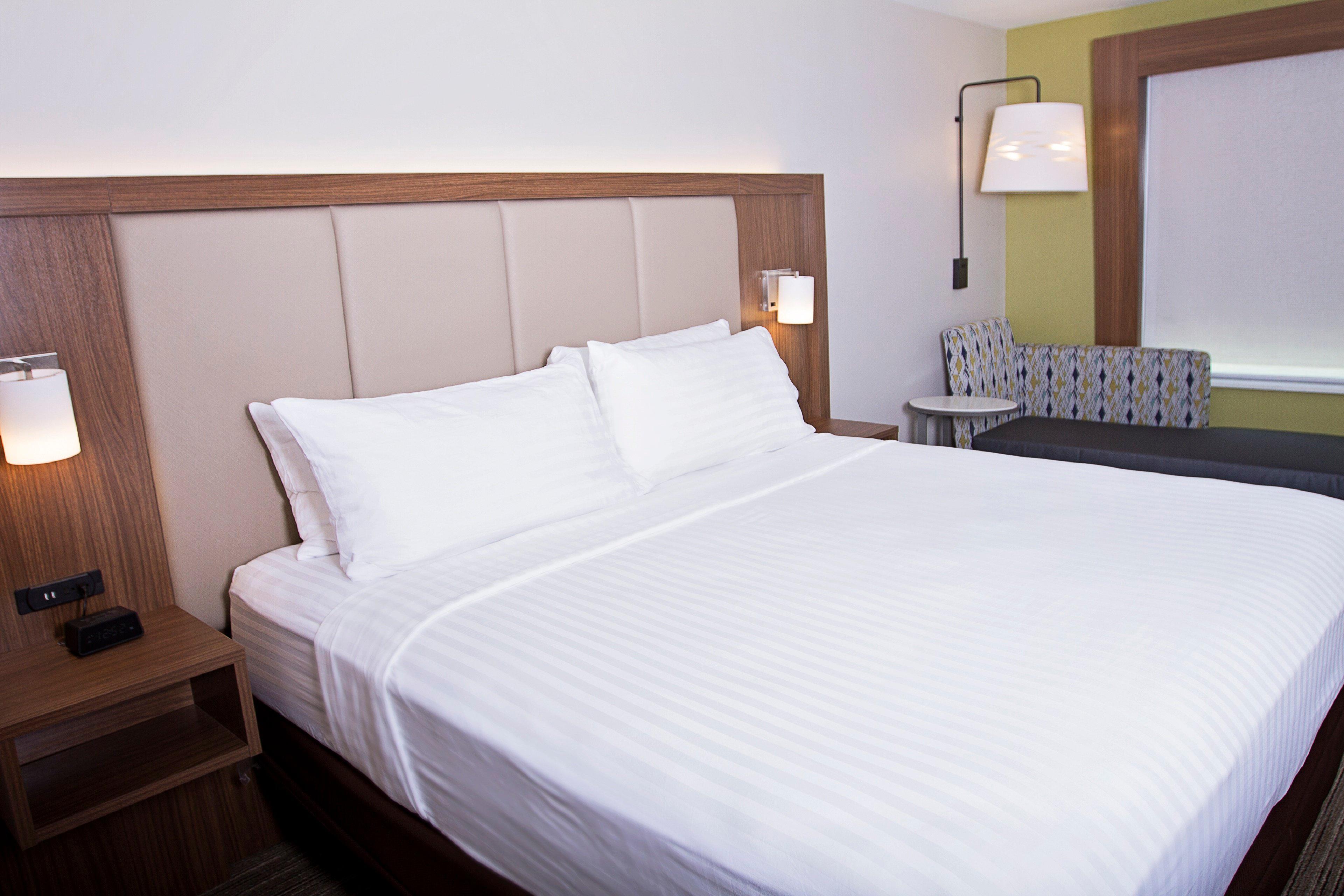 Holiday Inn Express & Suites Greenwood Mall By Ihg Dış mekan fotoğraf