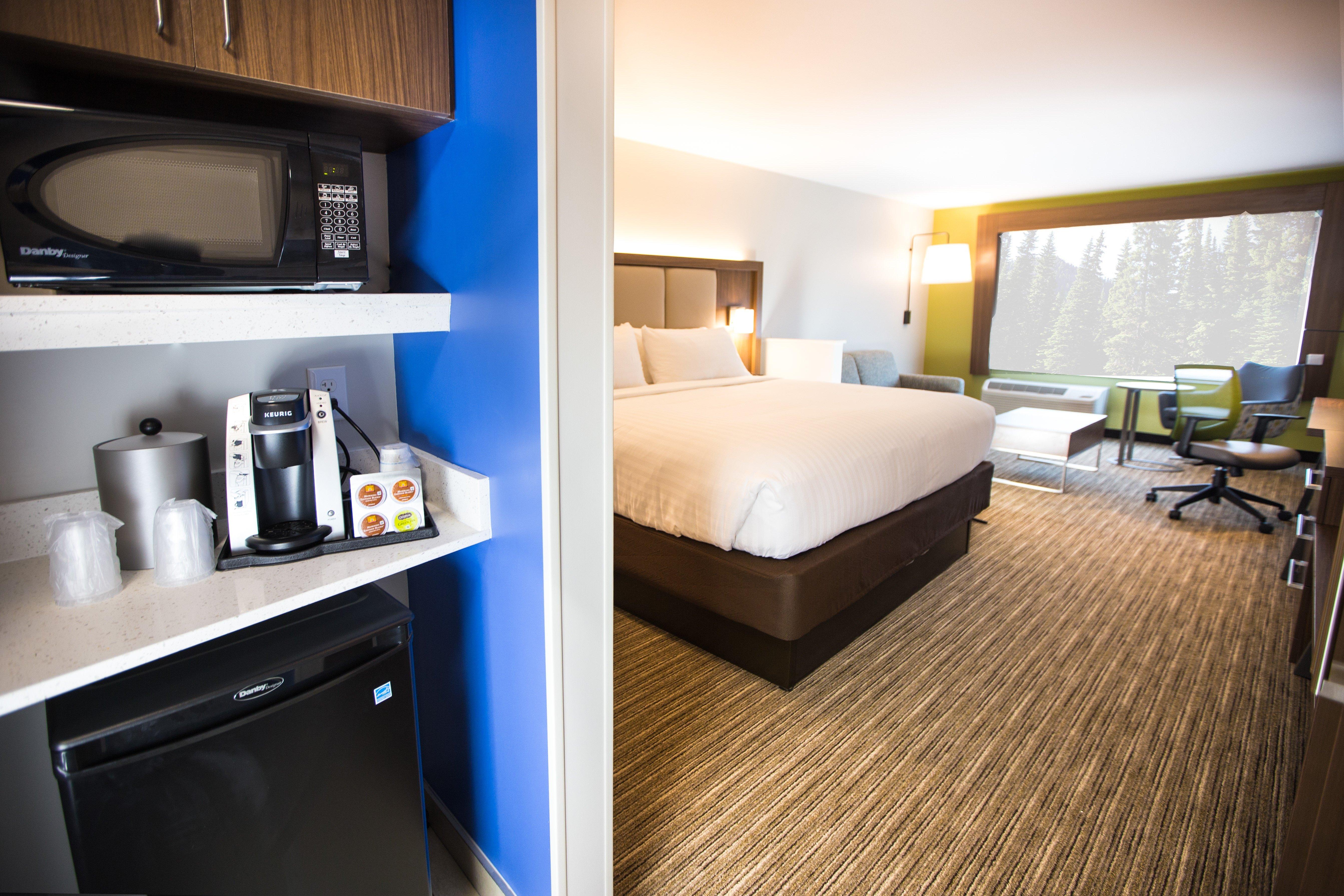Holiday Inn Express & Suites Greenwood Mall By Ihg Dış mekan fotoğraf