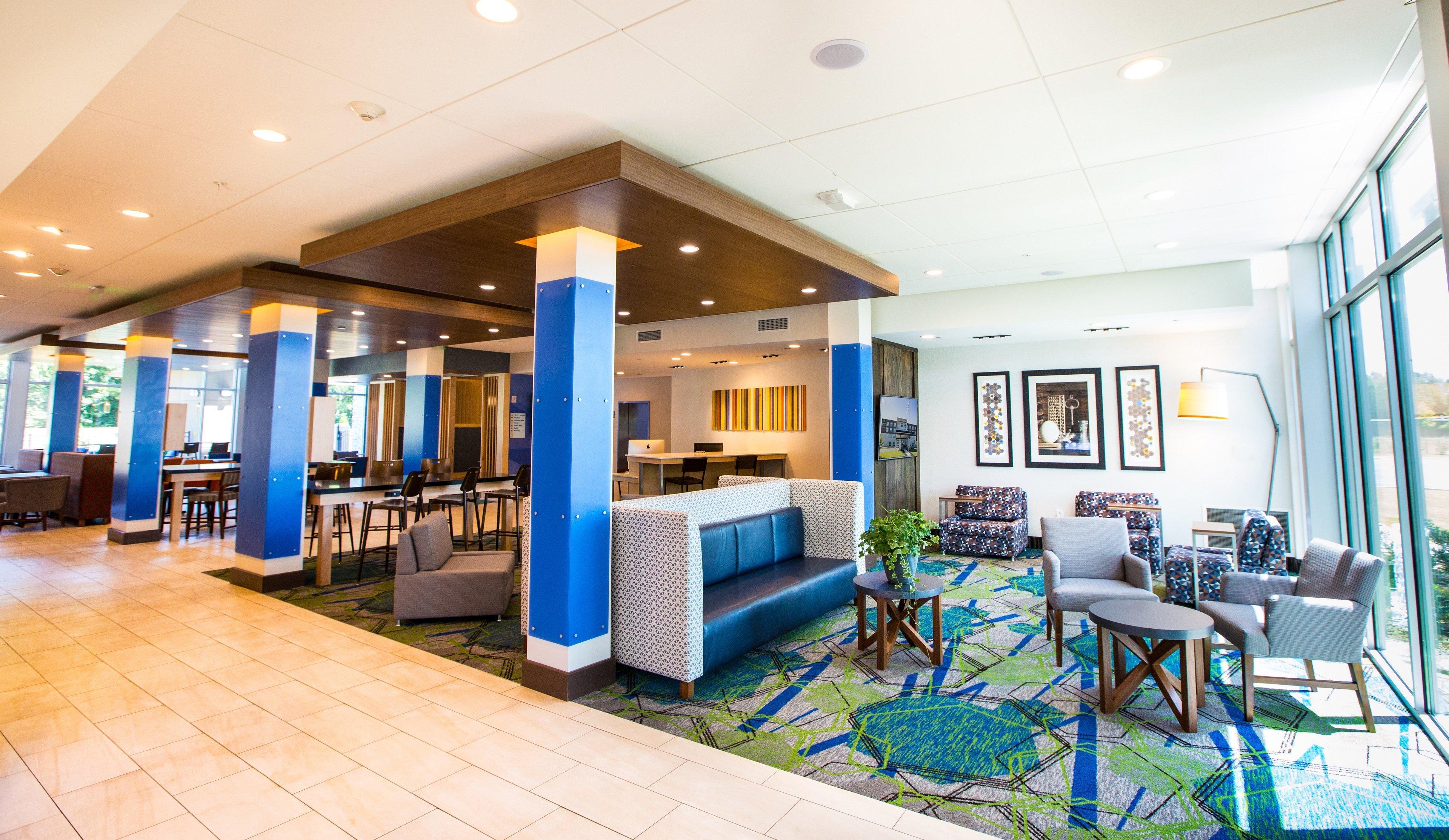 Holiday Inn Express & Suites Greenwood Mall By Ihg Dış mekan fotoğraf