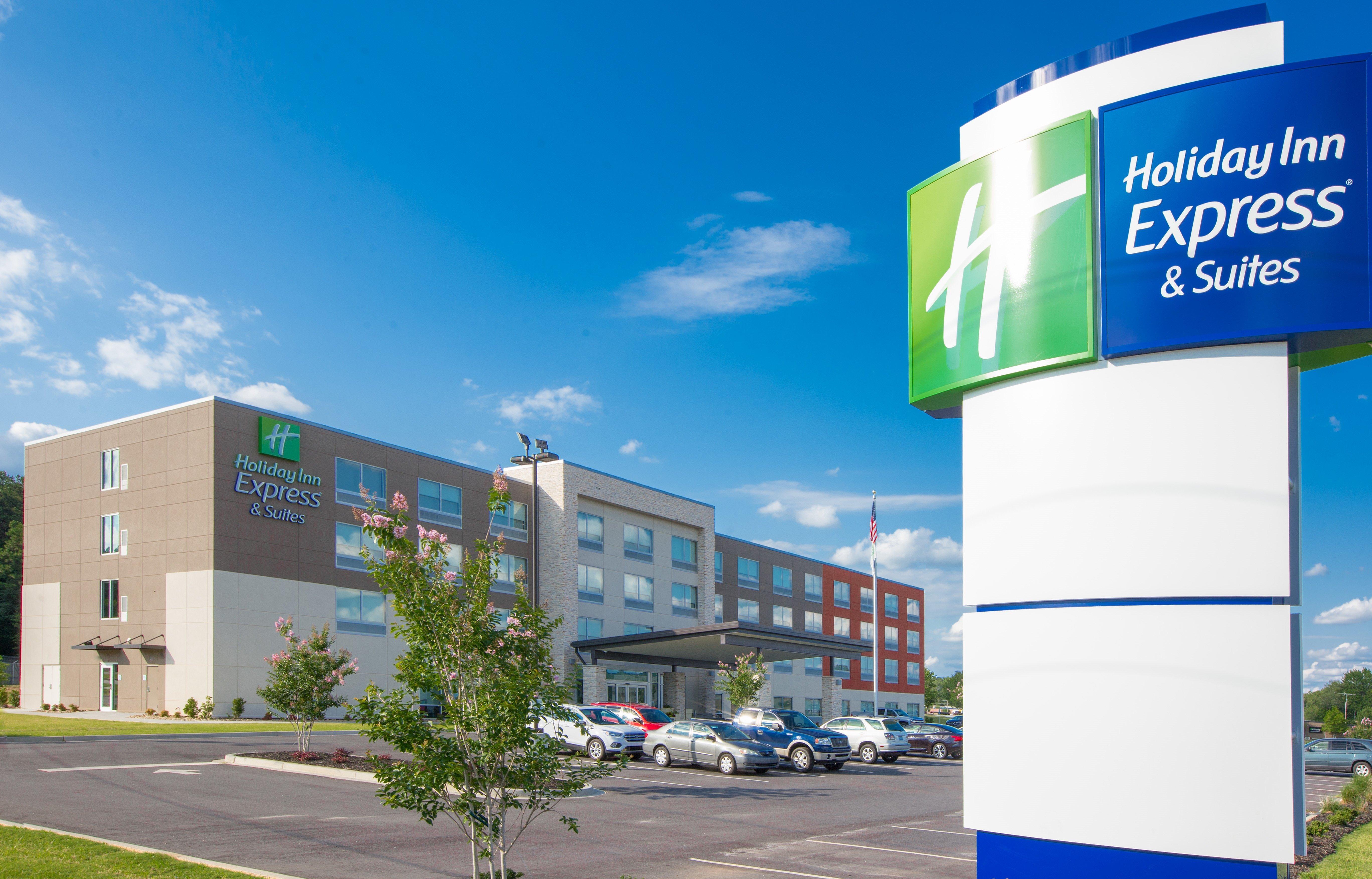 Holiday Inn Express & Suites Greenwood Mall By Ihg Dış mekan fotoğraf
