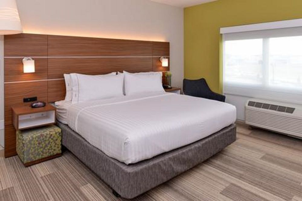 Holiday Inn Express & Suites Greenwood Mall By Ihg Dış mekan fotoğraf